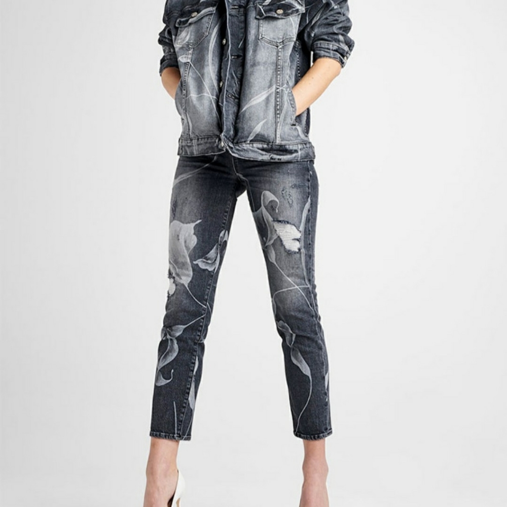 Hudson High Rise Zoeey Straight Crop Jeans